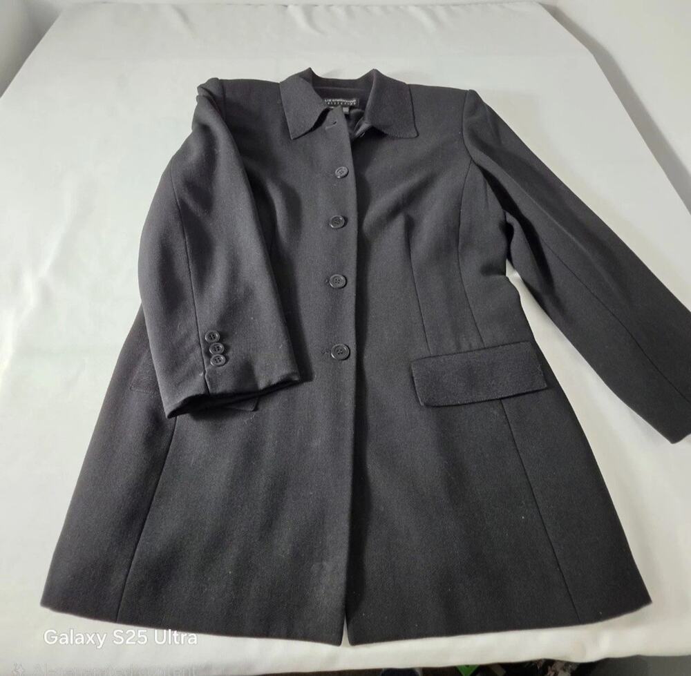 Liz Claiborne 100% Wool Womans Coat 10 Black Pre-owned Closet Staple Classic
